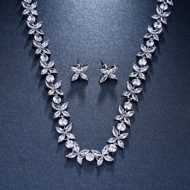 Vioraia Brilliant Flower Jewelry Set