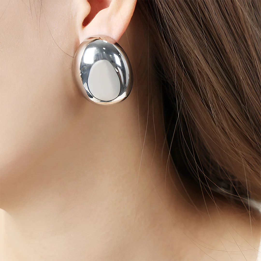 Vioraia Kiara Molten Curve Studs