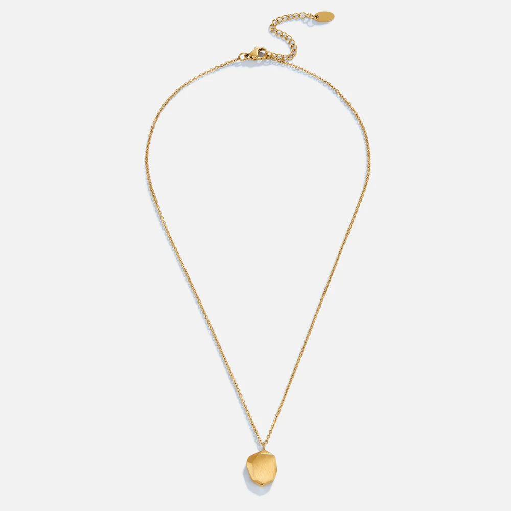 Vioraia Camille Pendant Necklace