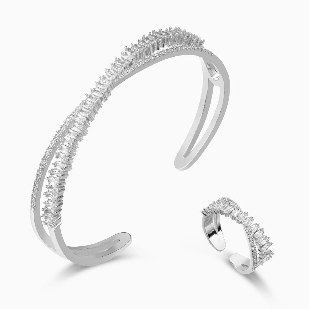 Vioraia Intertwined Sparkle Jewelry Set