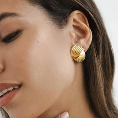 Vioraia Vanna Luxury Gold Earrings