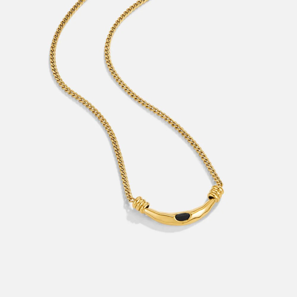 Vioraia Elise Black Onyx Necklace