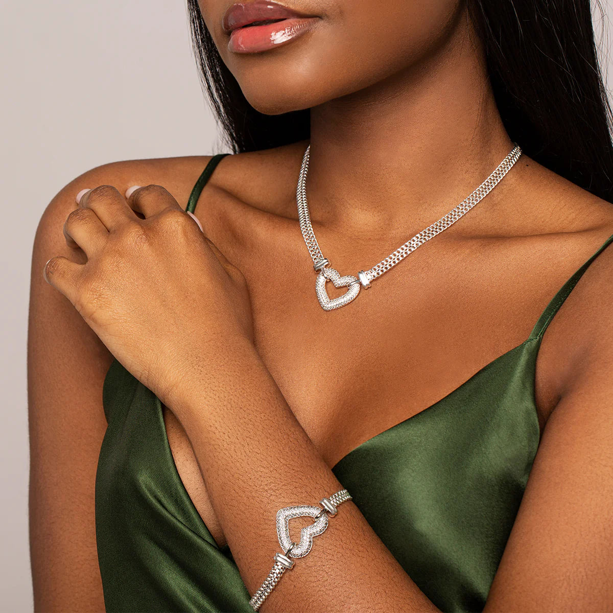 Vioraia Paris Heart Pendant Jewelry Set