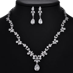 Vioraia Stunning Flower Drop Jewelry Set