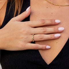 Vioraia Bella Twist Pearl Ring