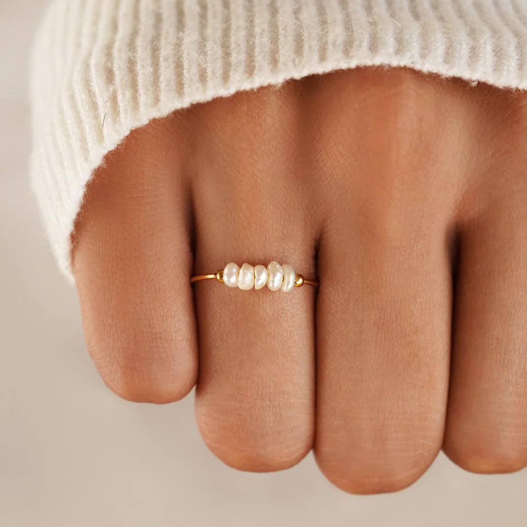 Vioraia Classic Freshwater Pearl Ring