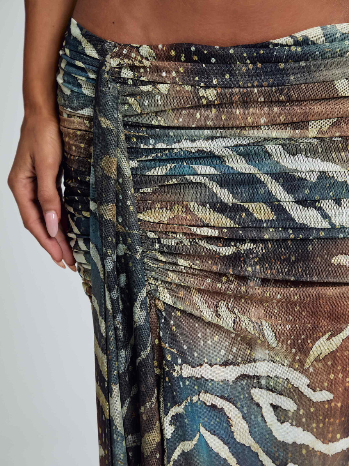 Lucy's ROEI MIDI SKIRT MOJAVE