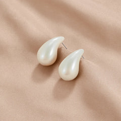 Vioraia Elena Pearl Teardrop Earrings