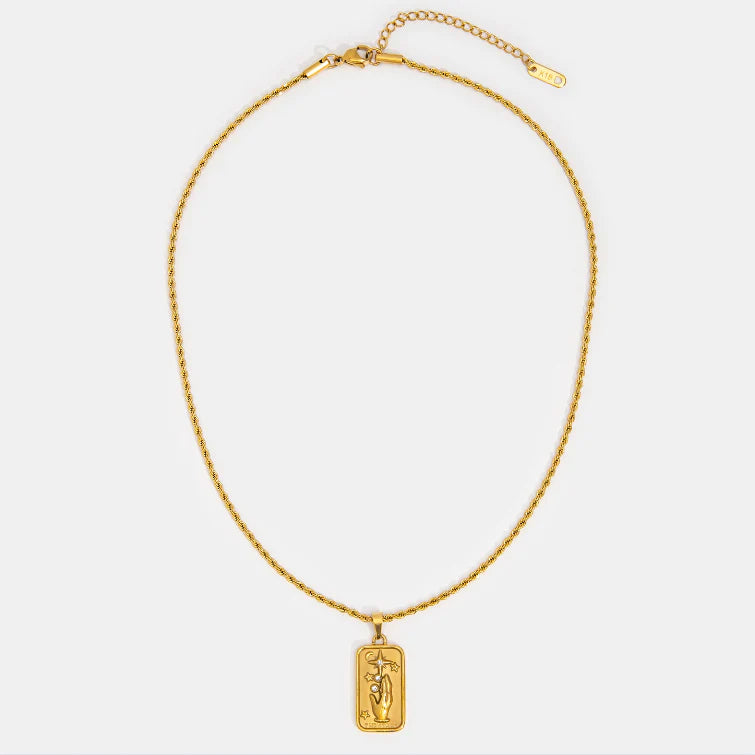 Vioraia ‘The Star’ Tarot Pendant Necklace
