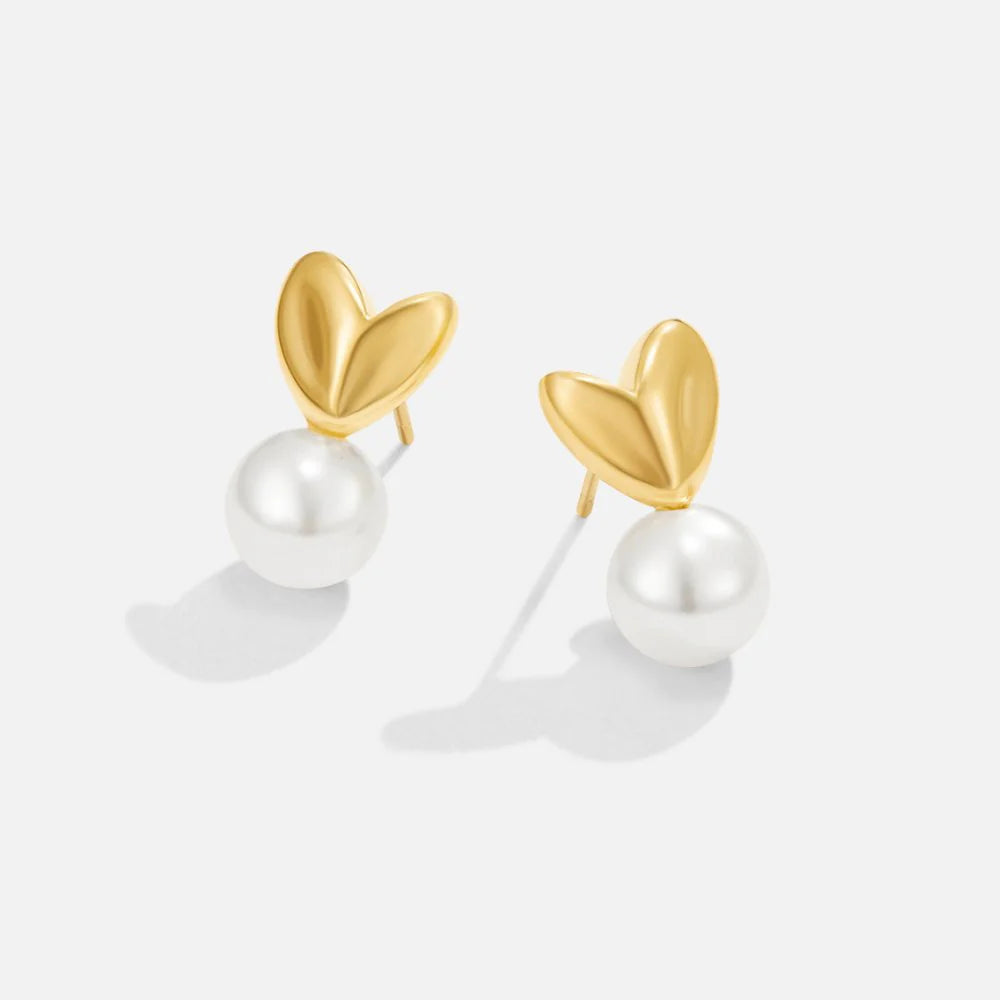 Vioraia Heart & Pearl Earrings