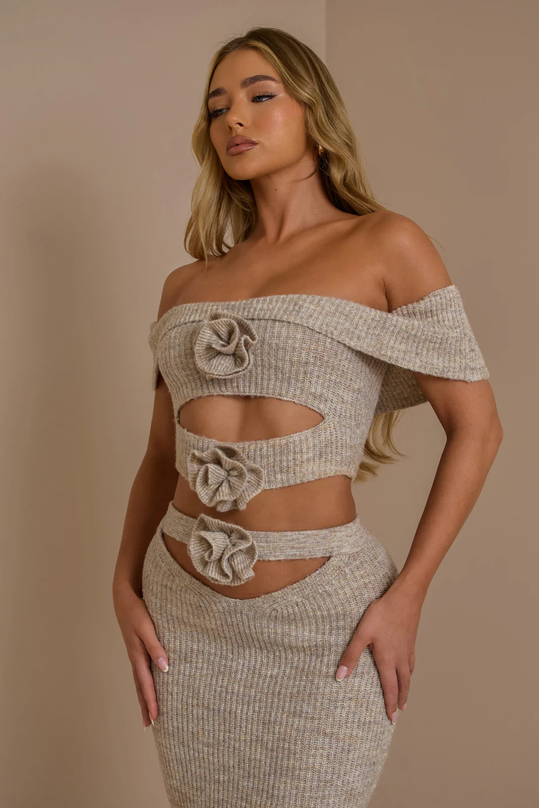 BLOSSOM BARDOT CROP TOP | OATMEAL