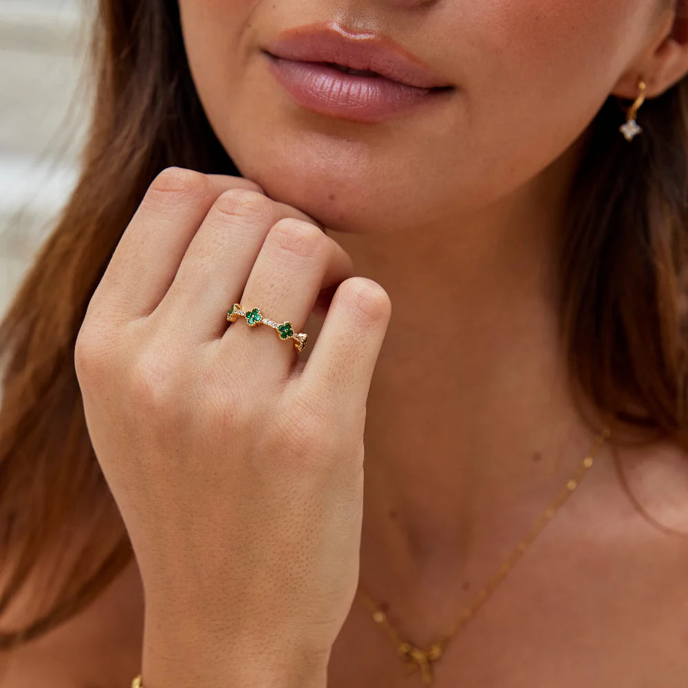 Vioraia Four Leaf Clover Crystal Ring