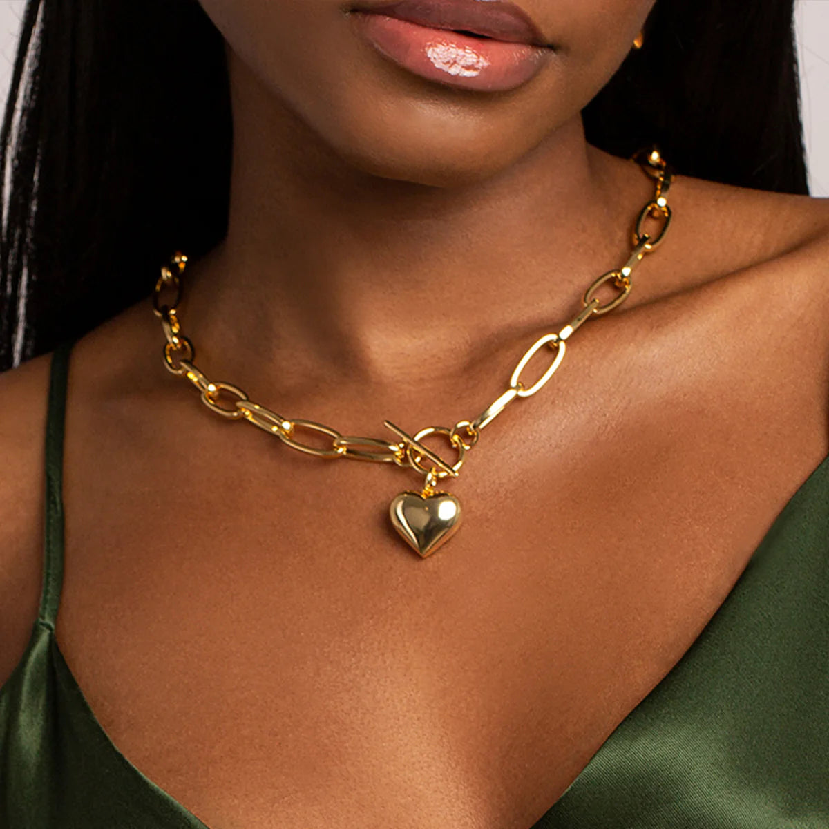 Vioraia Saint Heart Pendant Necklace
