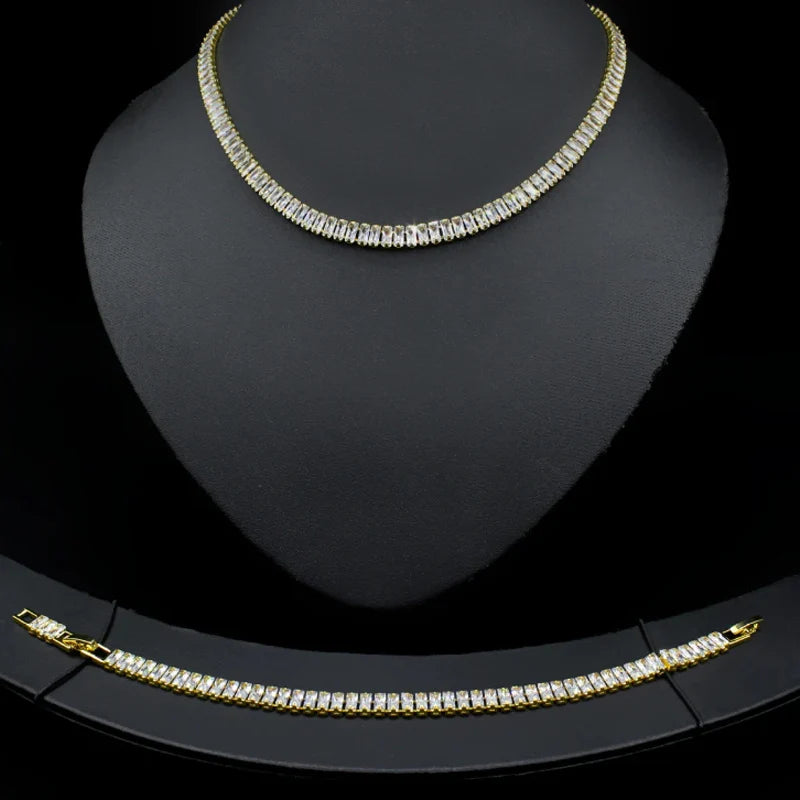 Vioraia Glistening Jewelry Set