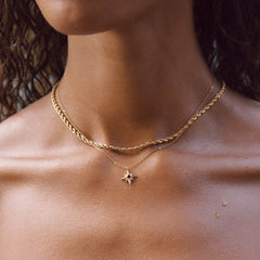 Vioraia Free Calla Gold Twisted Chain Necklace