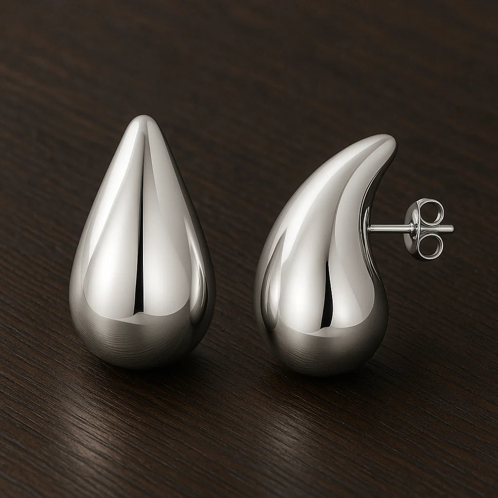 Vioraia Amara Molten Drop Earrings