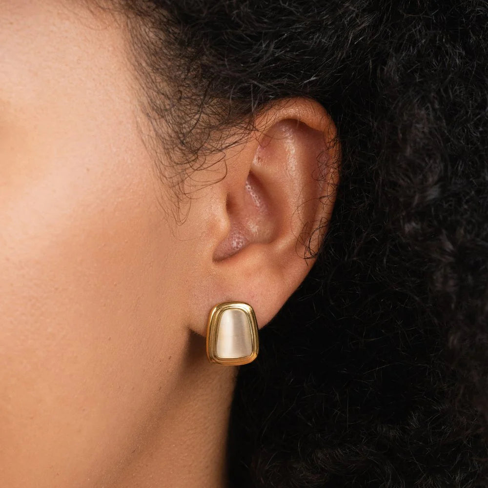 Vioraia Ava White Stone Earrings
