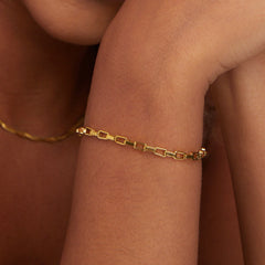 Vioraia Aura Chain Gold Bracelet