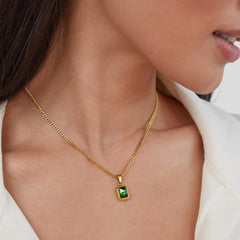Vioraia Monet Green Crystal Pendant Necklace
