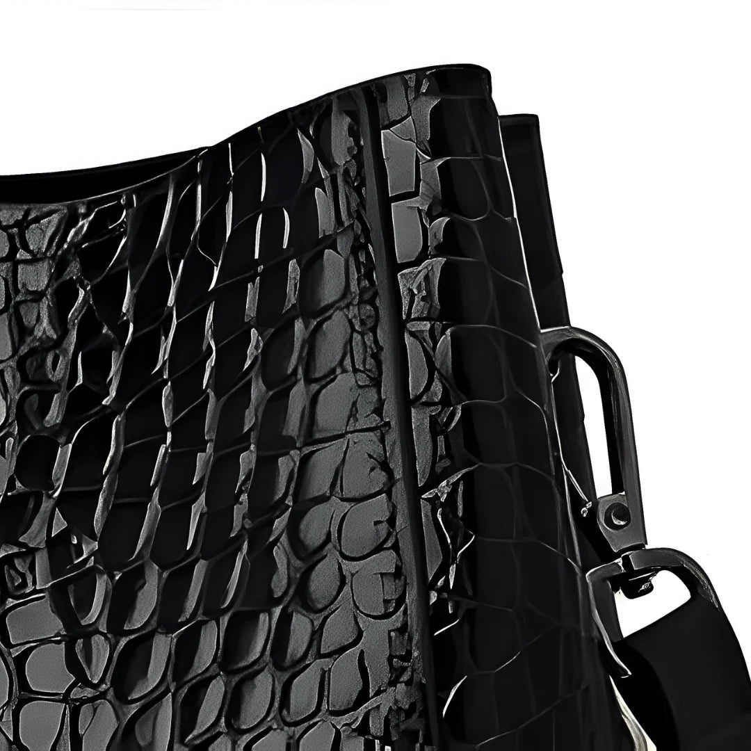 Vioraia Briella Tote Bag