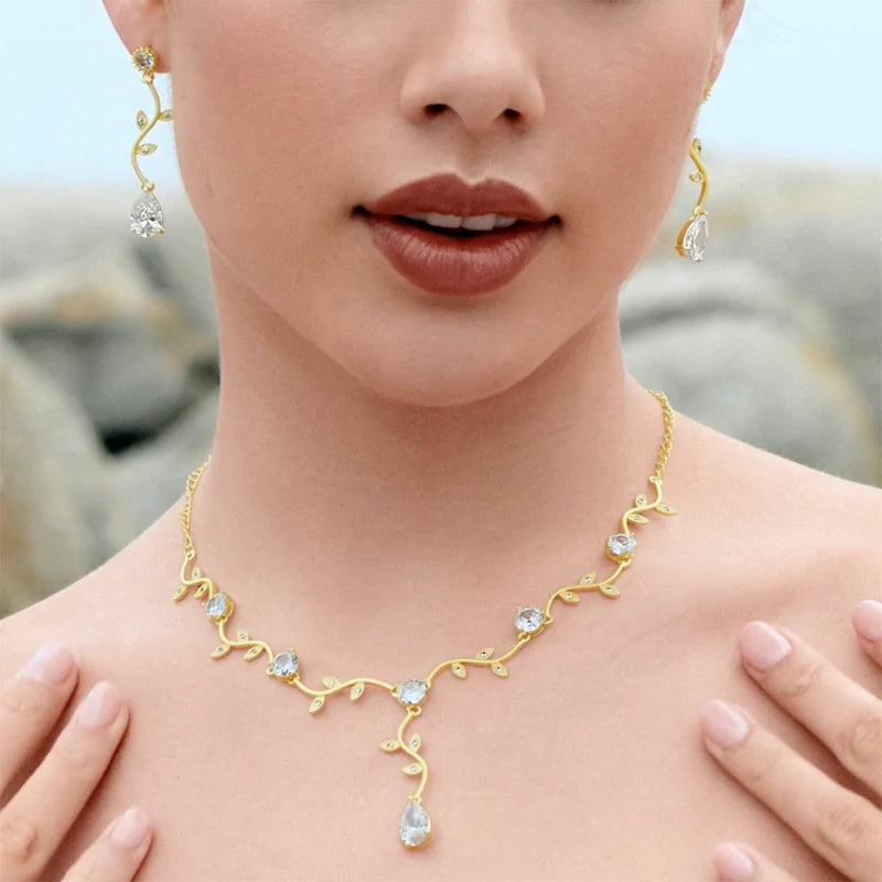Vioraia Vine and Stud Sparkle Jewelry Set