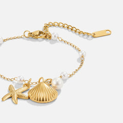 Vioraia Aria Shell Charm Bracelet