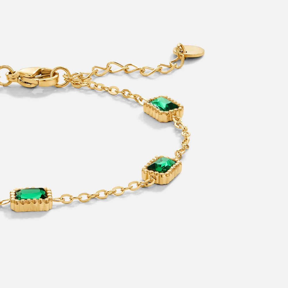 Vioraia Trinity Emerald Bracelet