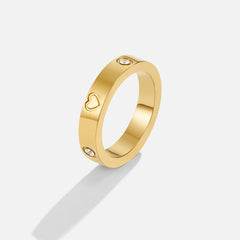 Vioraia Mari Heart Gold Ring