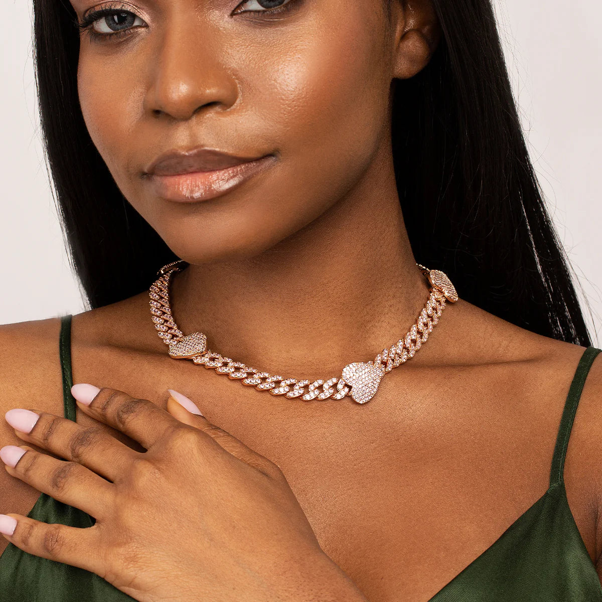 Vioraia Grandeur Cuban Hearts Choker