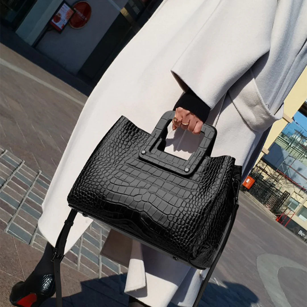 Vioraia Briella Tote Bag