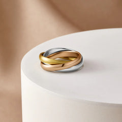 Vioraia Elena Three-Toned Loop Ring