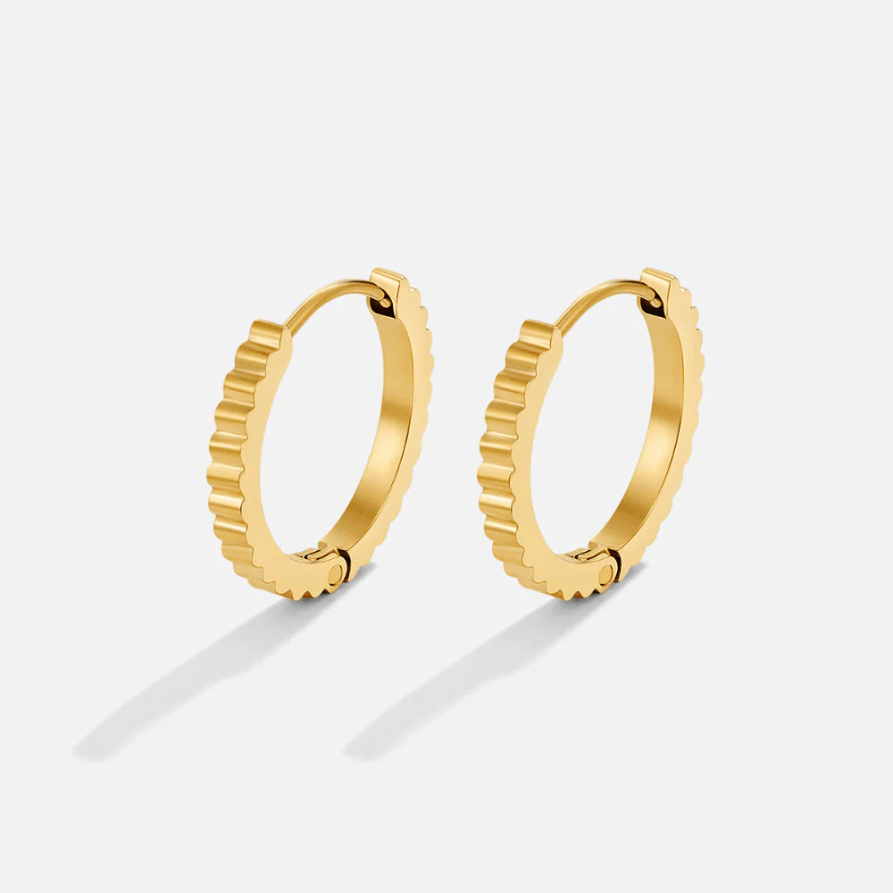 Vioraia Dakota Mini Hoop Earrings