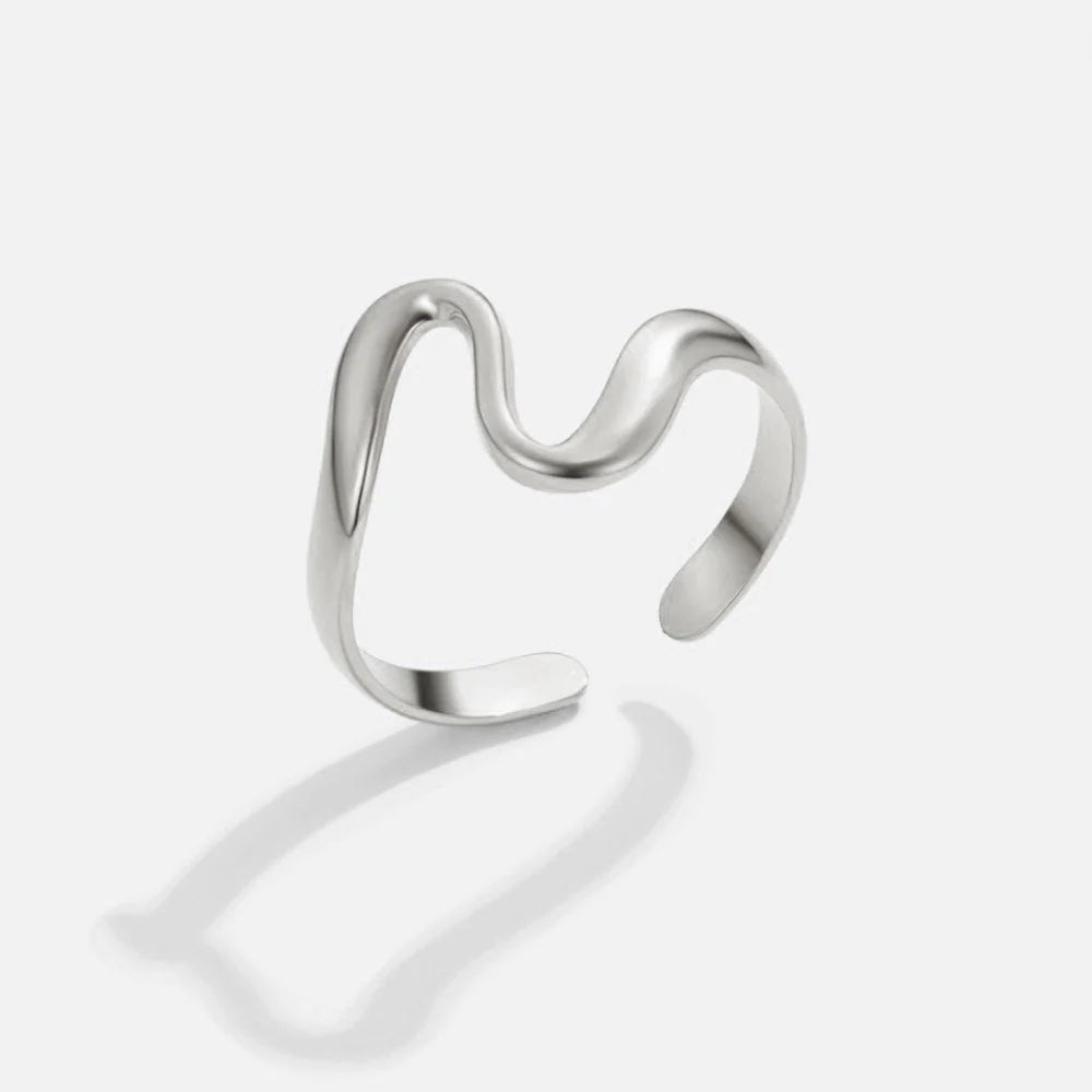 Vioraia Silver Wave Ring