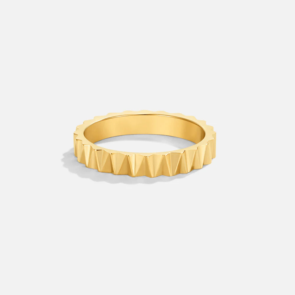 Vioraia Reene Geometric Gold Ring