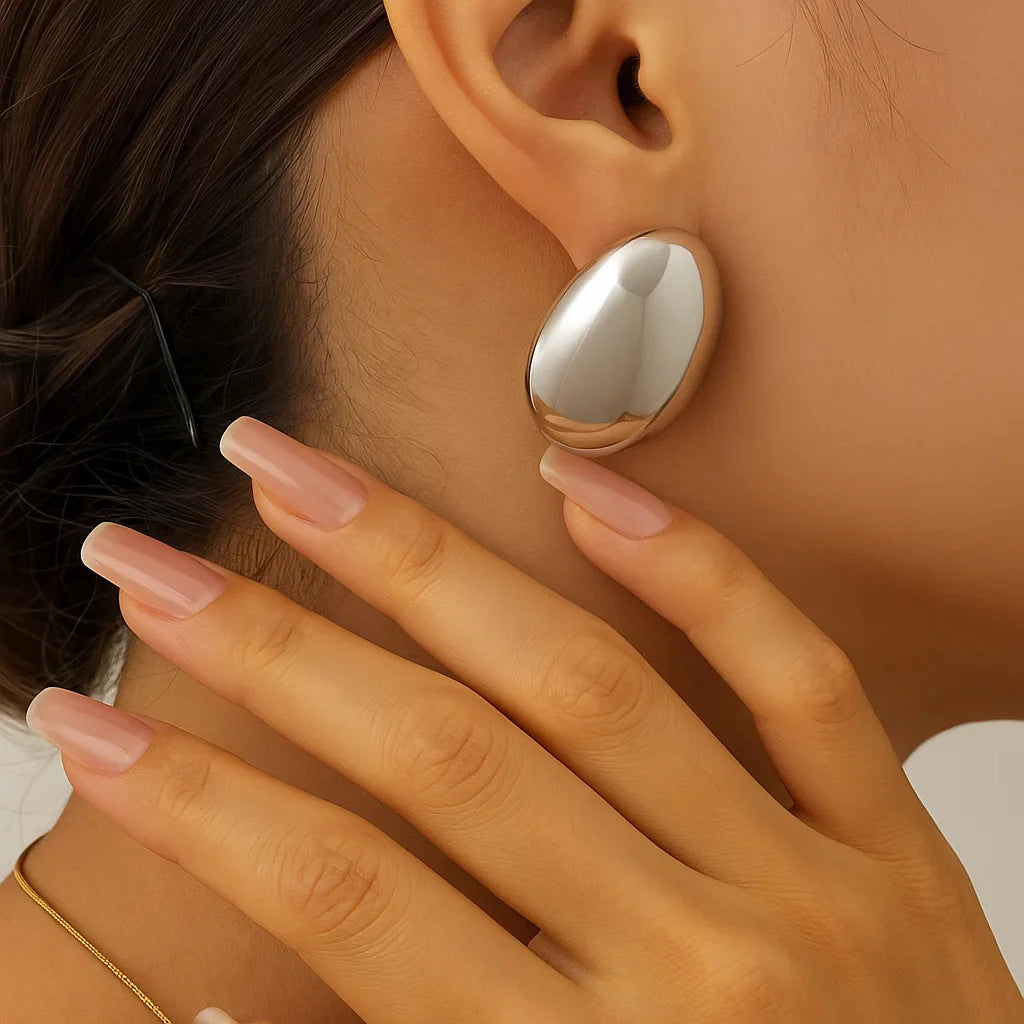 Vioraia Kiara Molten Curve Studs