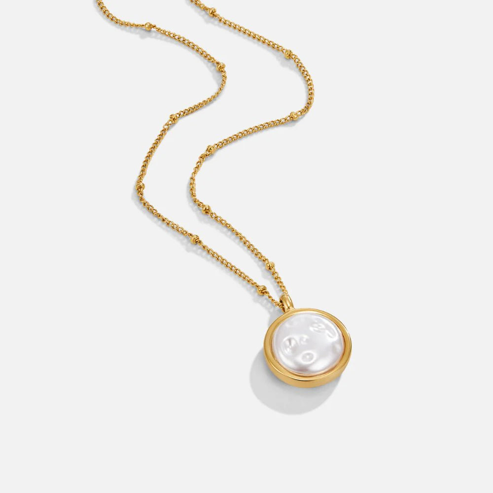 Vioraia Mother Of Pearl Pendant Necklace