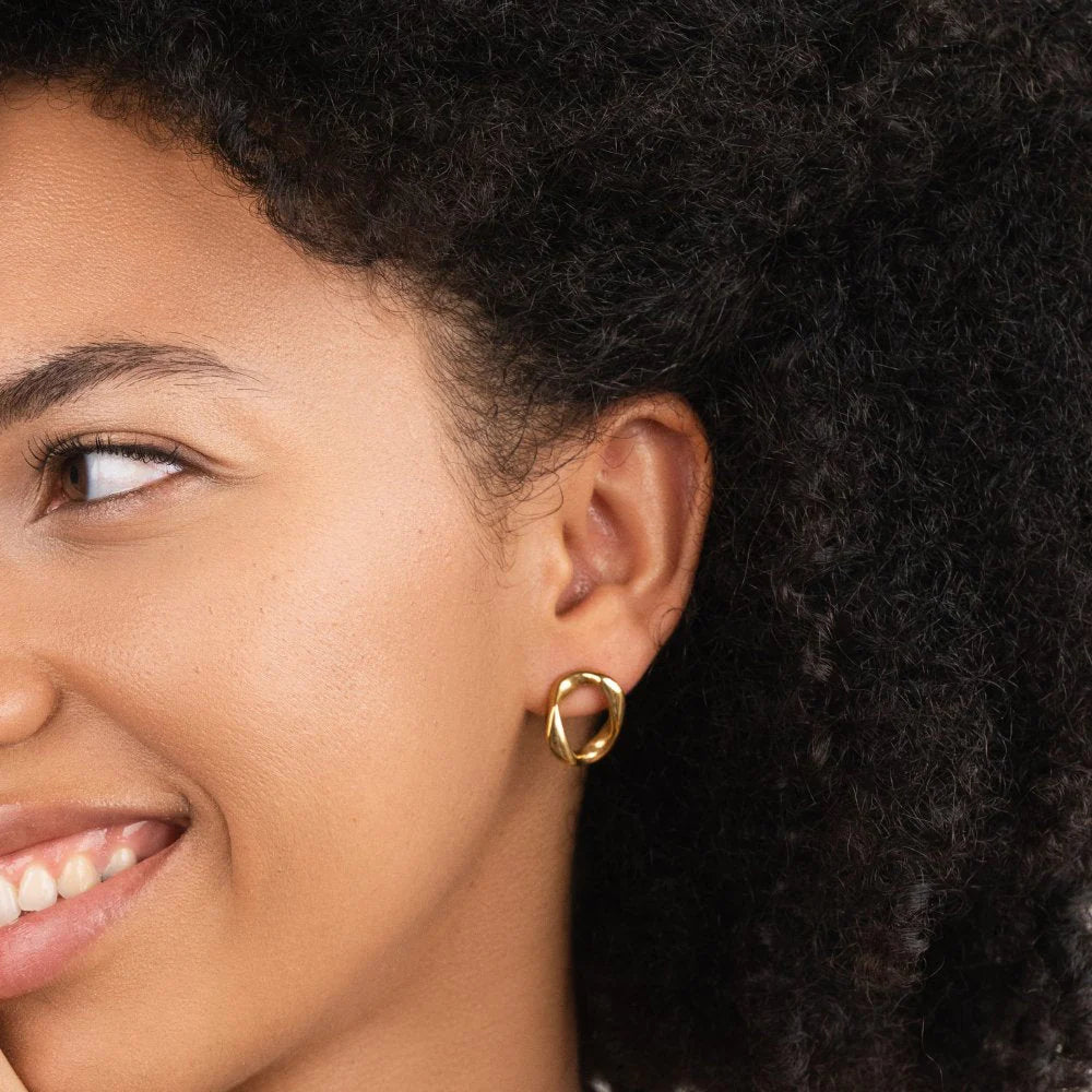 Vioraia Zola Geometric Gold Earrings
