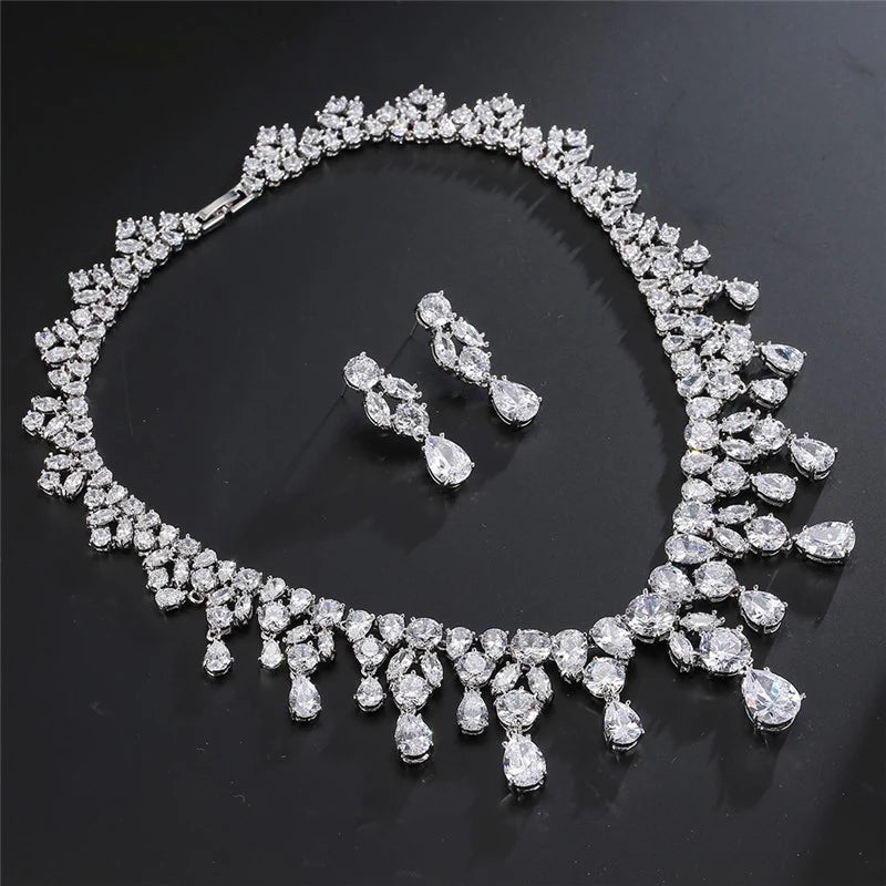 Vioraia Dazzling Drops Jewelry Set
