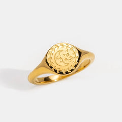 Vioraia Golden Luna Ring