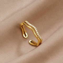 Vioraia Layered Juni Gold & Crystal Ring