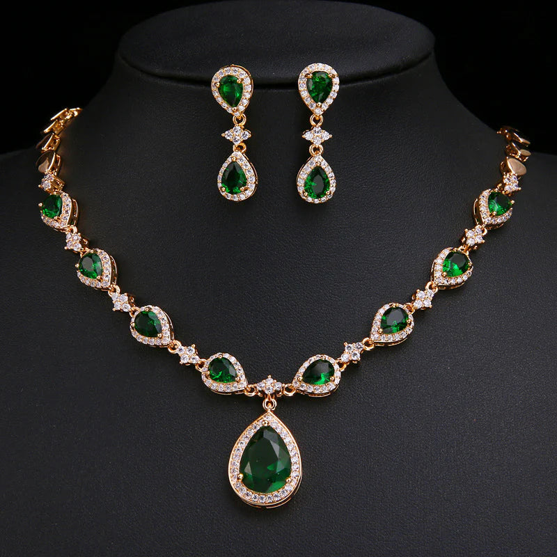 Vioraia Luxurious Emerald Green Jewelry Set