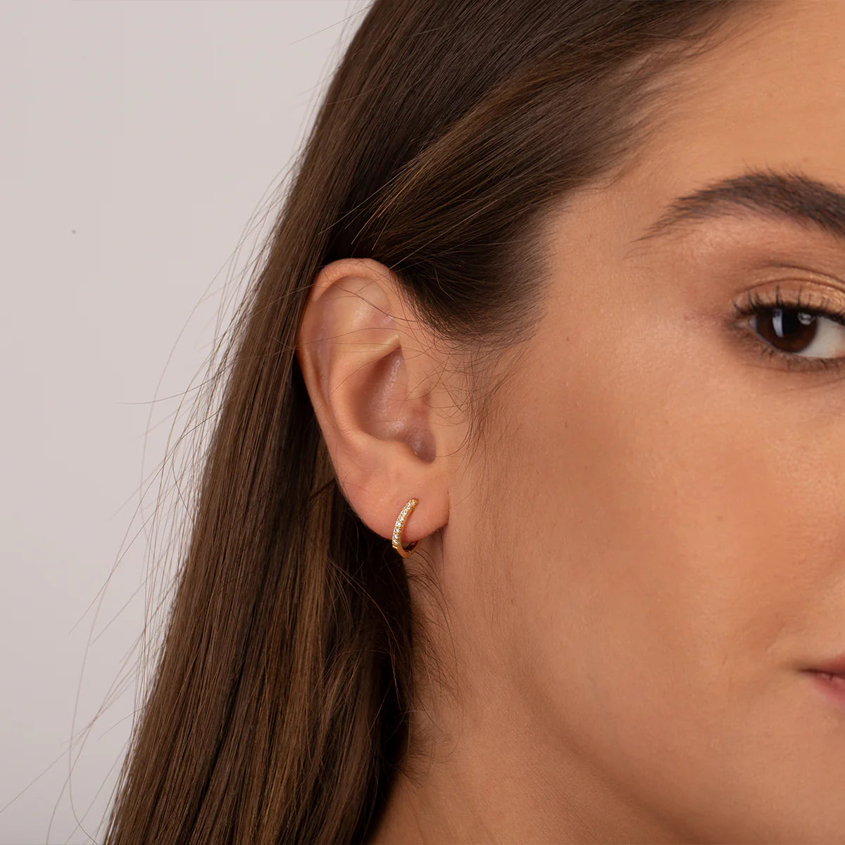 Vioraia Sparkling Huggie Earrings