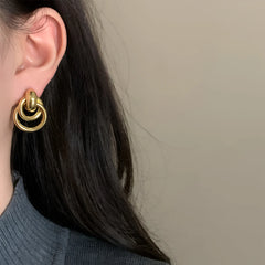 Vioraia Rhea Loop Echo Earrings