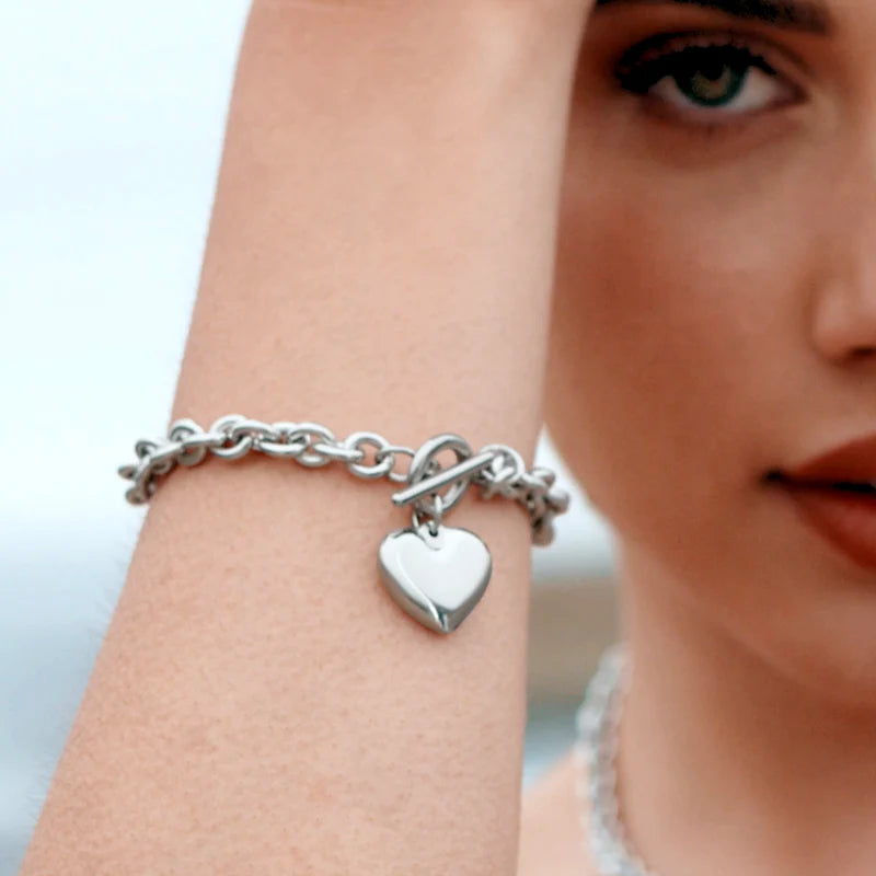 Vioraia Lustrous Heart Jewelry Set