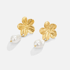 Vioraia Talia Flower Pearl Earrings