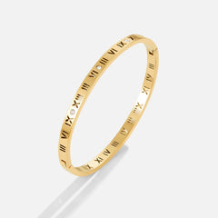 Vioraia Roman 18K Gold Bangle