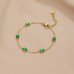 Vioraia Trinity Emerald Bracelet