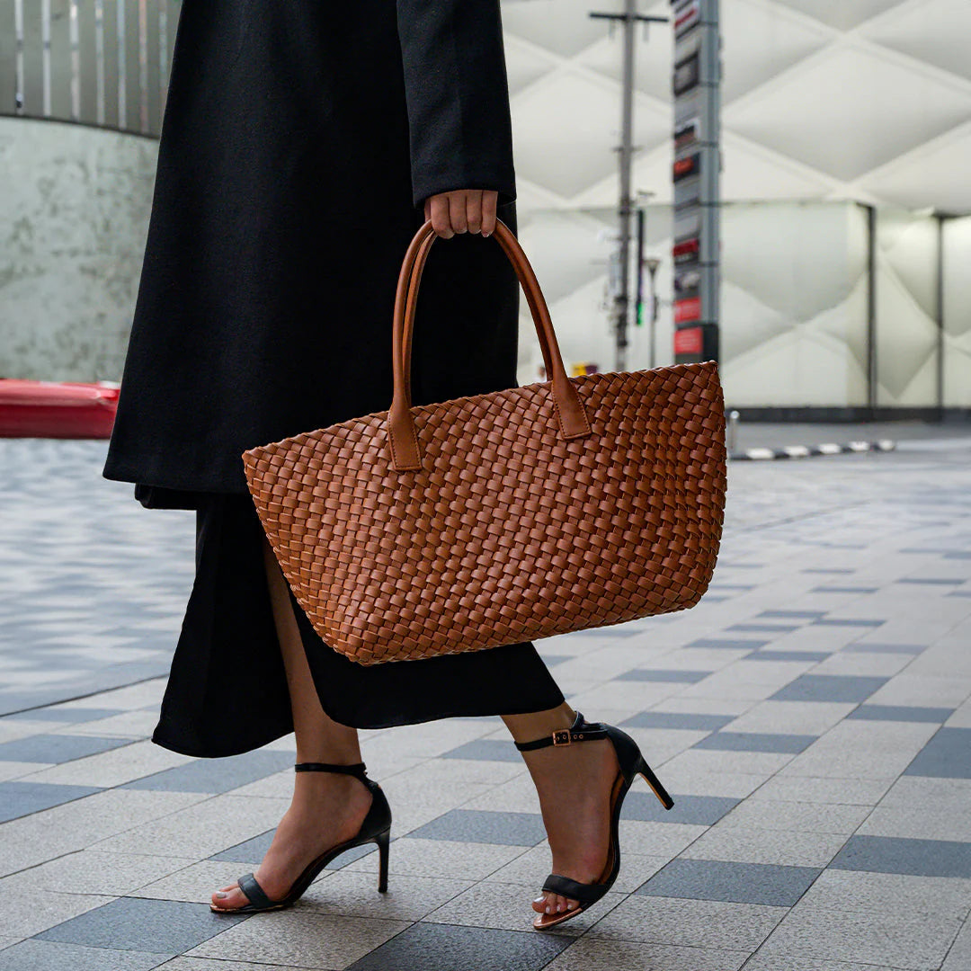Vioraia Melanie Tote Bag