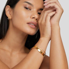 Vioraia Eve Gold Bangle