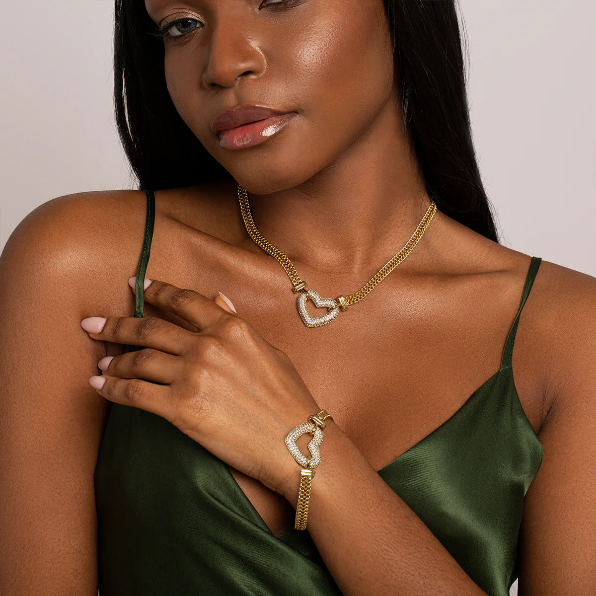 Vioraia Paris Heart Pendant Jewelry Set